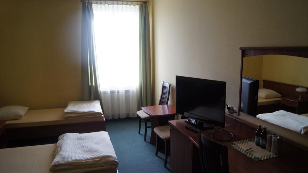 Alabastro Bed & Breakfast Tomaszow Mazowiecki Bilik gambar